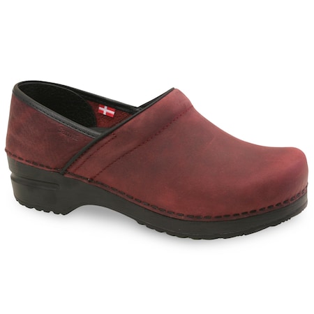 PROFESSIONAL SMOOTH OILED LEATHER Women's Closed Back Clog In Port, Size 6.5-7, PR
